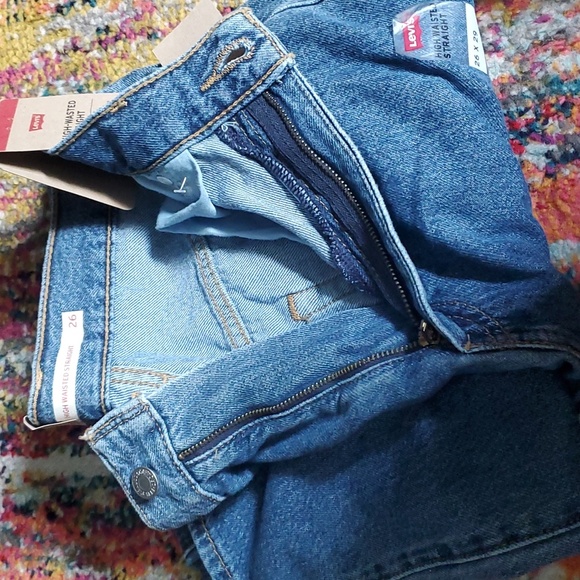 Levi's High Waisted Straight Jeans, 26 x 29 - Picture 16 of 16